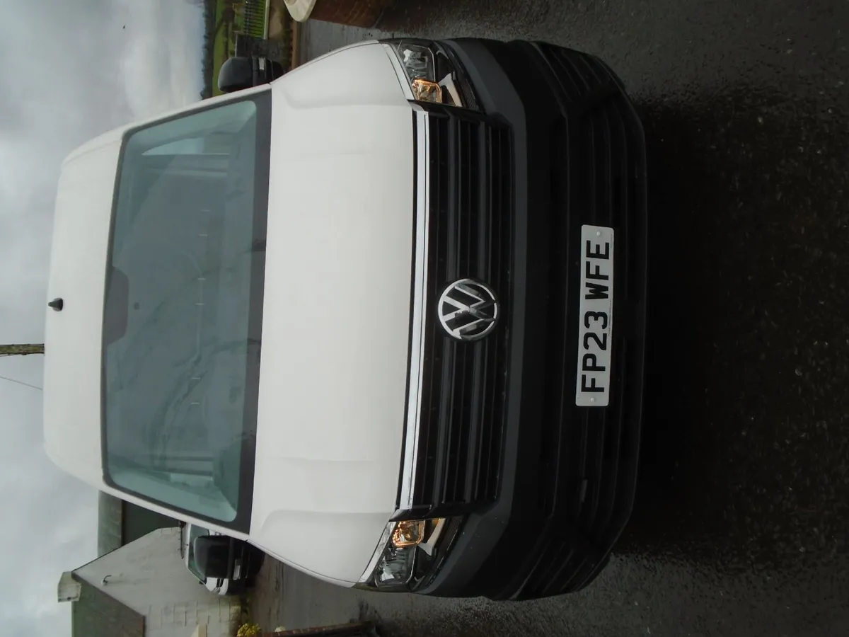 2023 Volkswagen Crafter CR35 MWB HR 140HP - Image 2