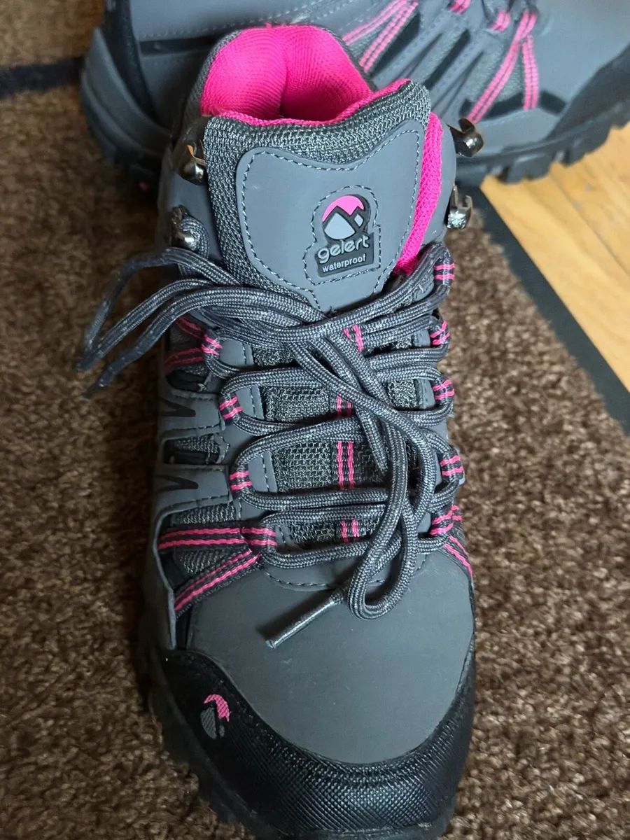 Kid’s hiking boots - Image 2