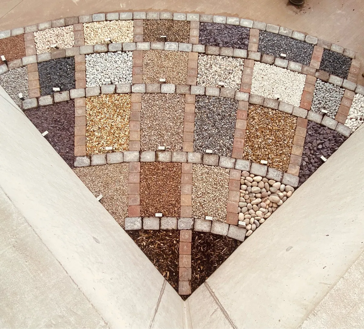 Decorative stone - Image 2