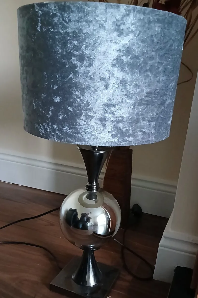 Table Lamp - Image 3