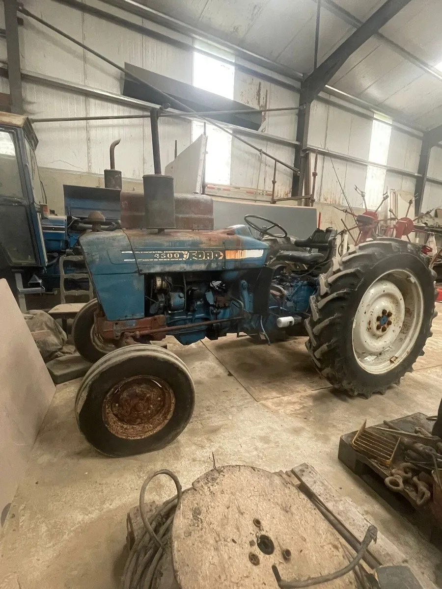 Ford 4600 - Image 1
