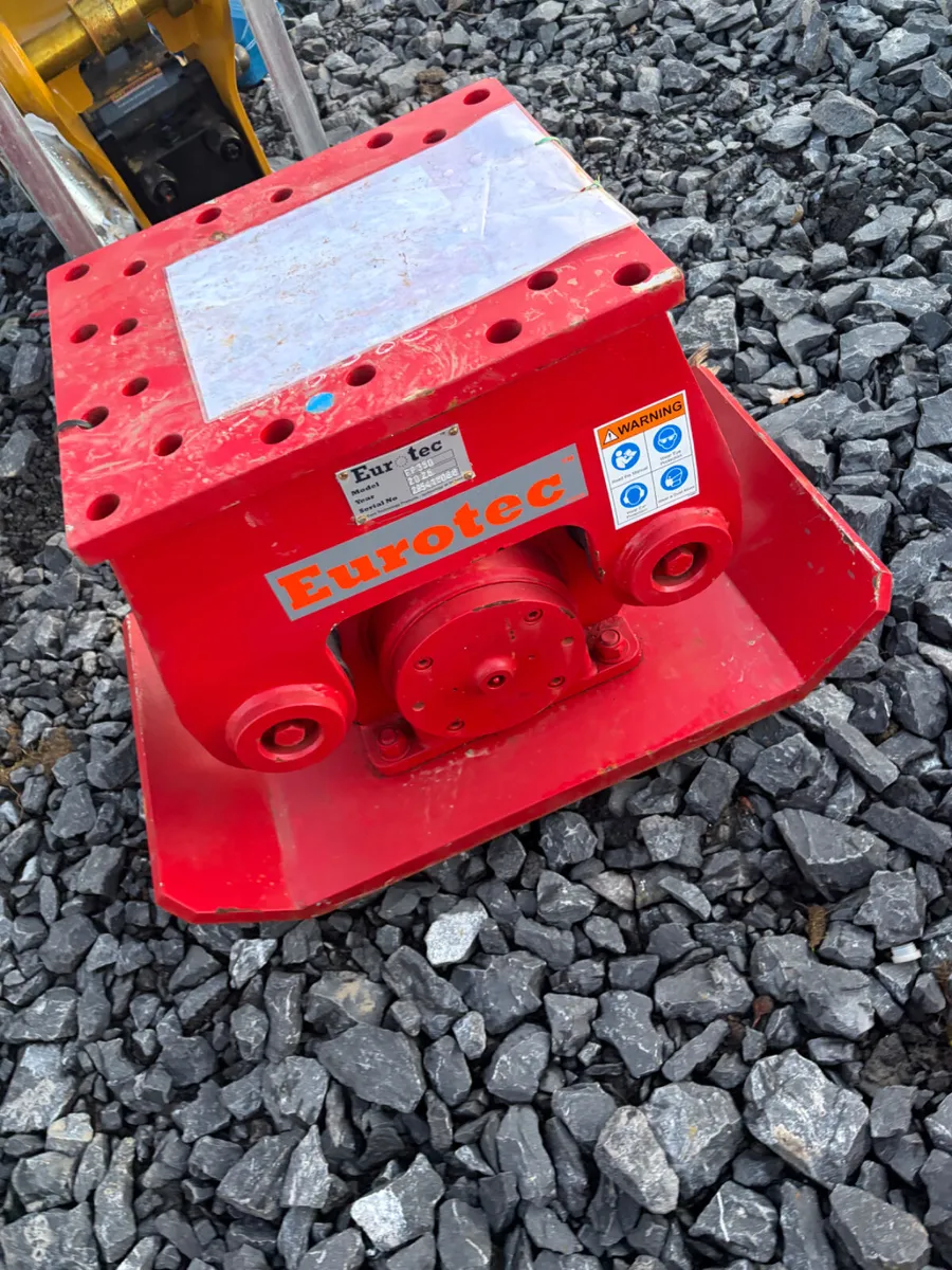 Unused Eurotec compactor suit 3-7tonne digger - Image 1