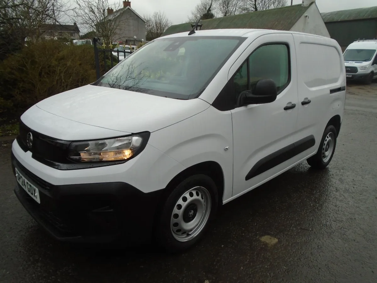2024 Vauxhall Combo PRIME 100HP. - Image 3