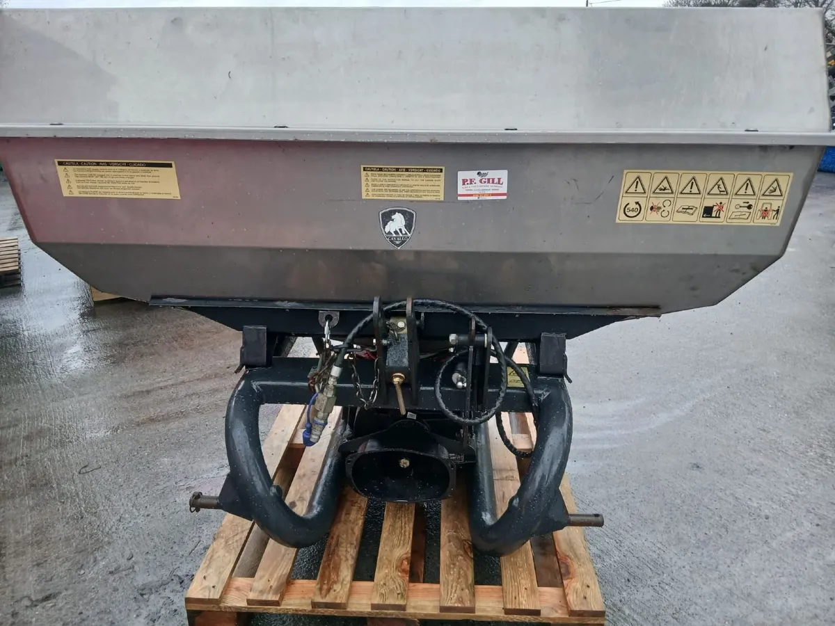 SH CAVALLO PXT1290 SPOUT FERT SPREADER - Image 2