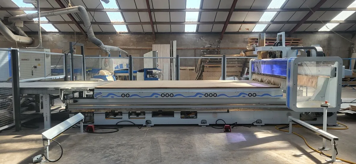 CNC Router - Image 1