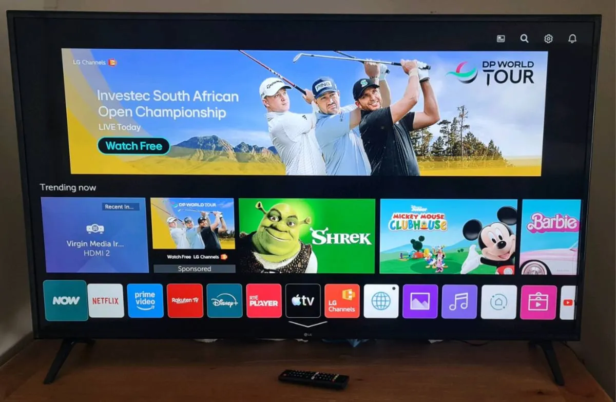 LG 60" Smart tv 4K Ultra HD 2019 - Image 1