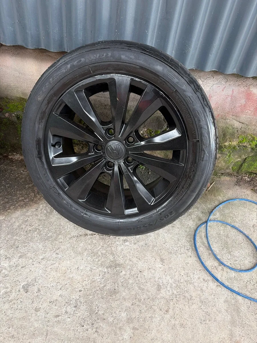 16” Volkswagen Golf alloys - Image 3