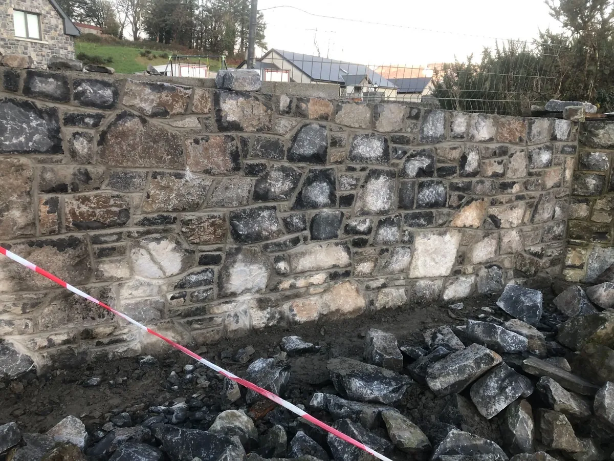 Building stone - Image 1