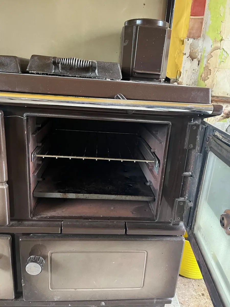 Stanley stove - Image 2