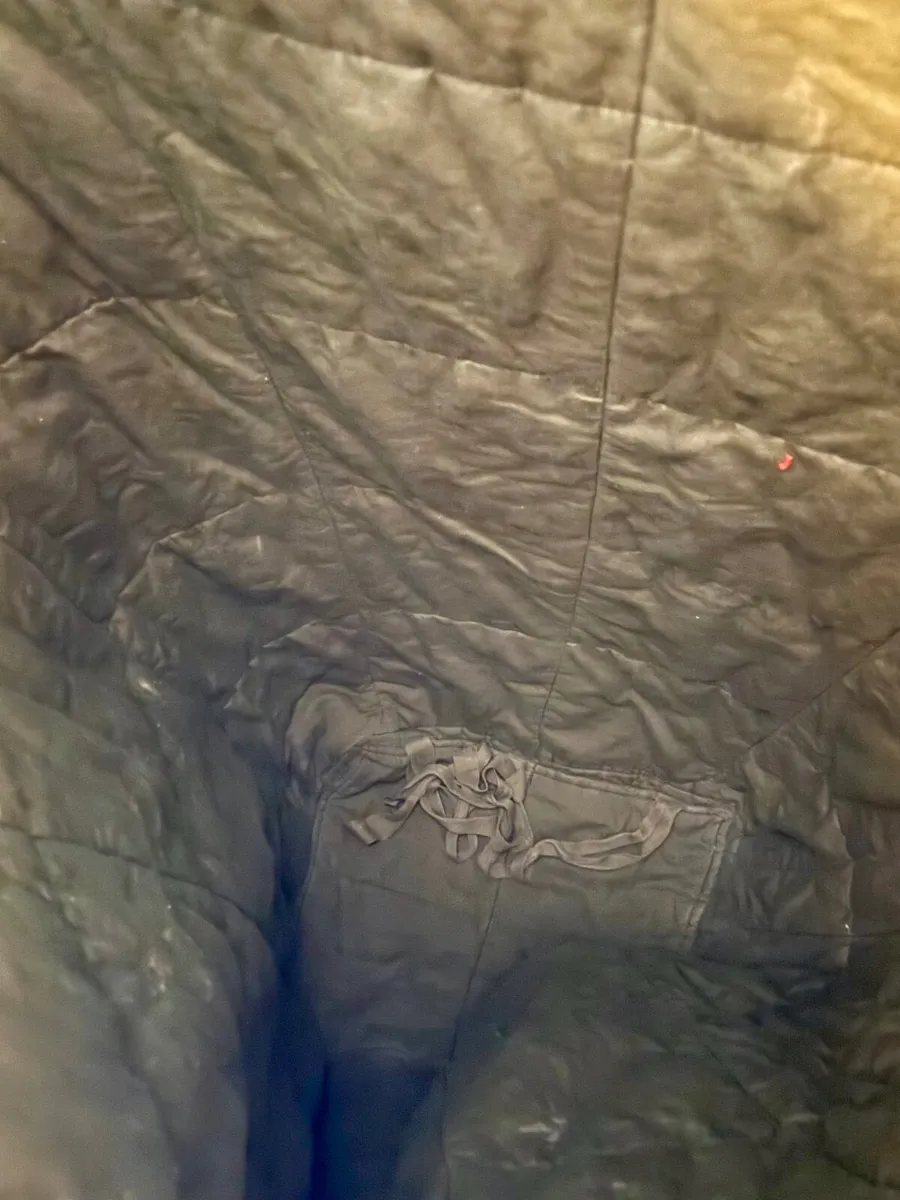 Original 1959 Belgian Army Quilted Sleeping Bag. - Image 3