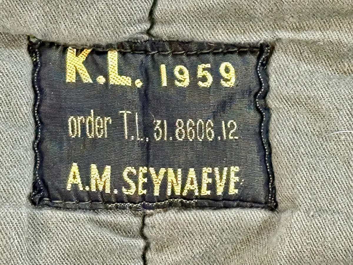 Original 1959 Belgian Army Quilted Sleeping Bag. - Image 4