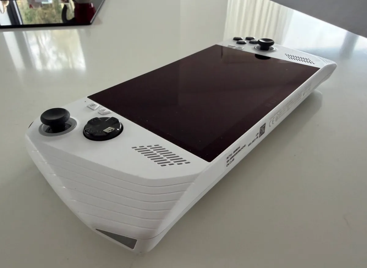 Asus Rog Ally - Image 1