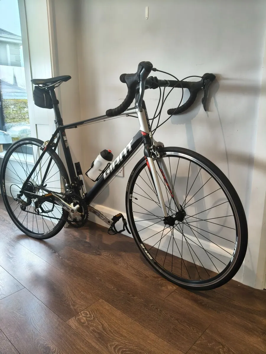 Adult Road Bike Giant Defy 5 Aluxx M/L - Image 2