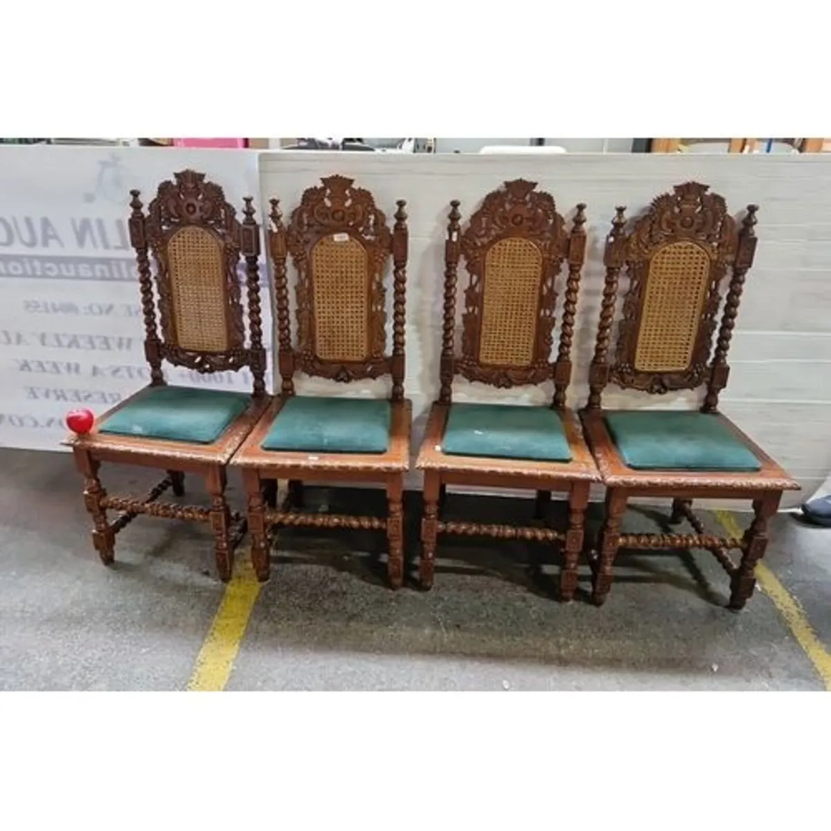 Furniture-Gothic-Designer-Luxury-Heirloom-Medival - Image 4