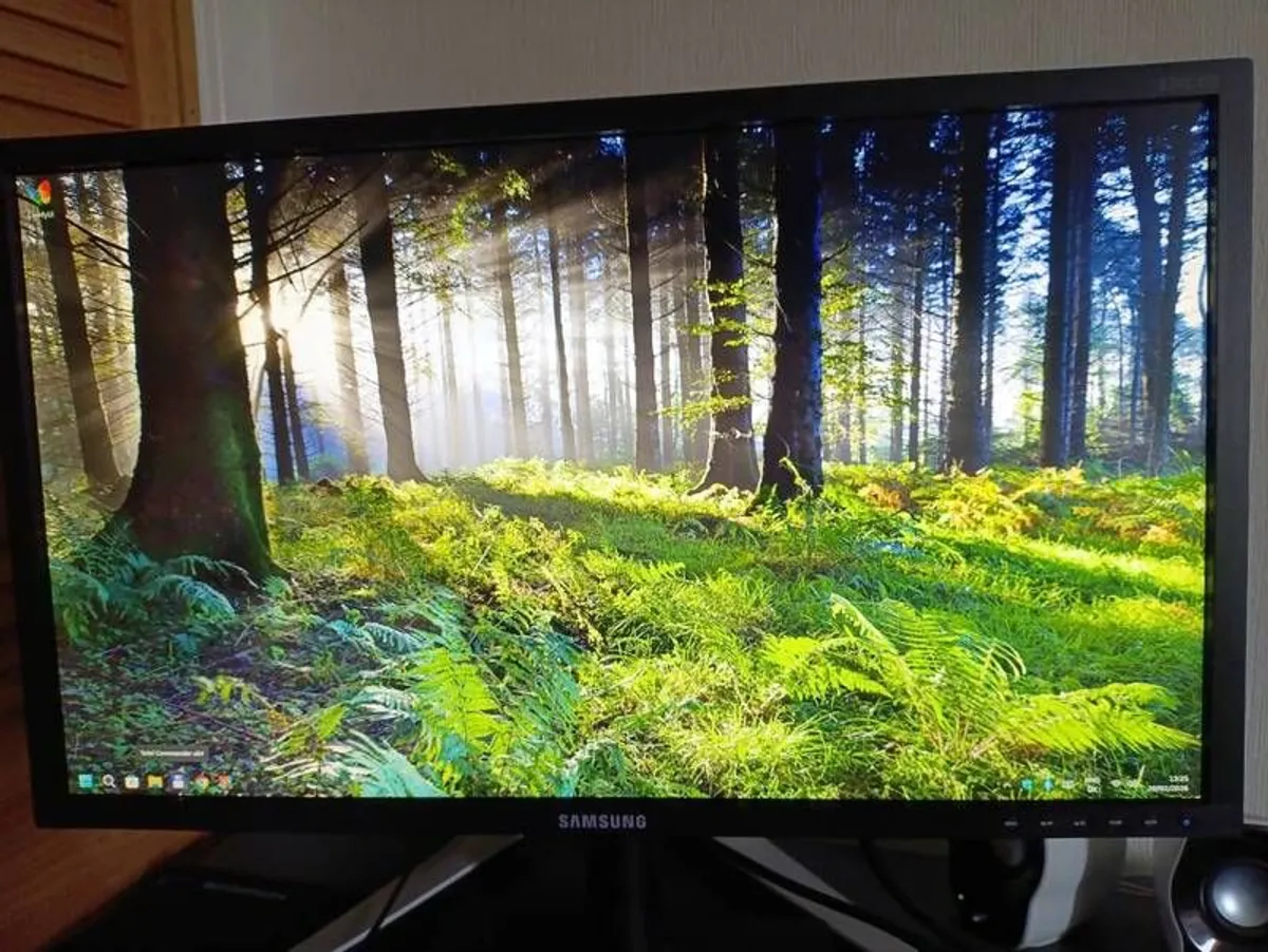 Monitor Samsung S24C450B - Image 2