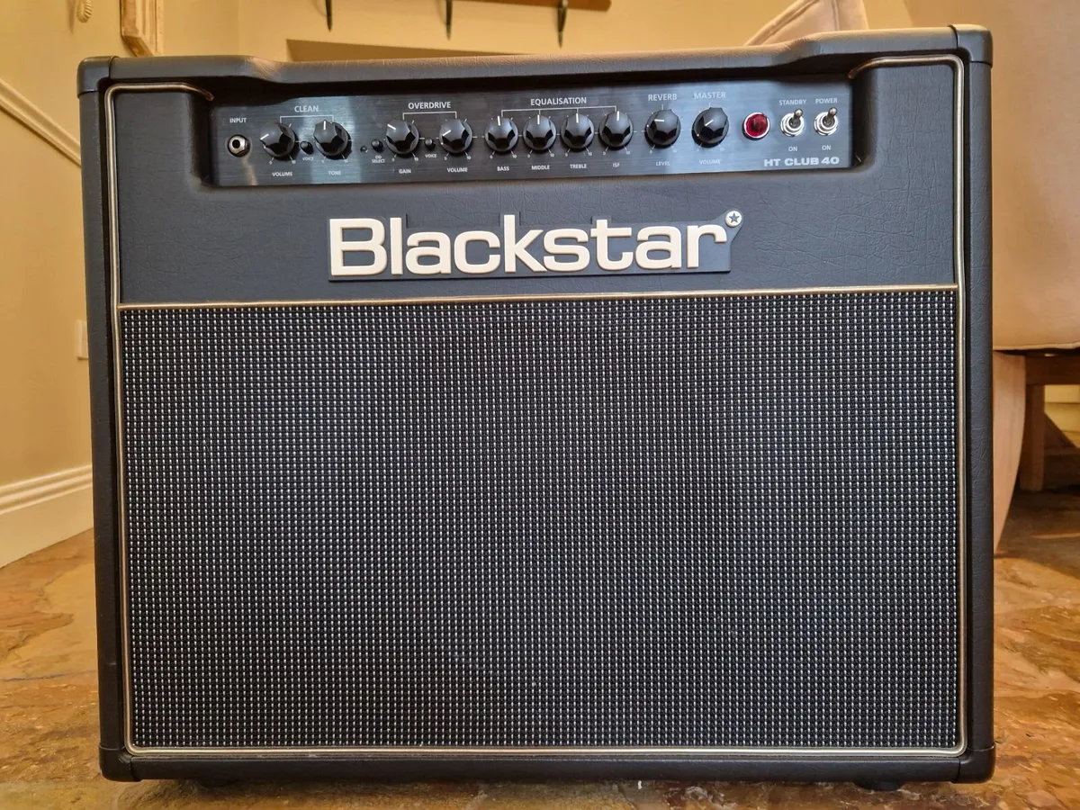 Guitar amplifier - Image 1