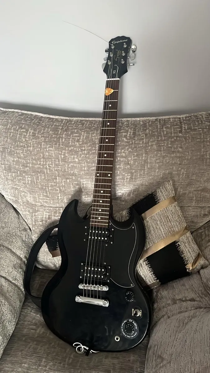 Electric guitar epiphone special sg