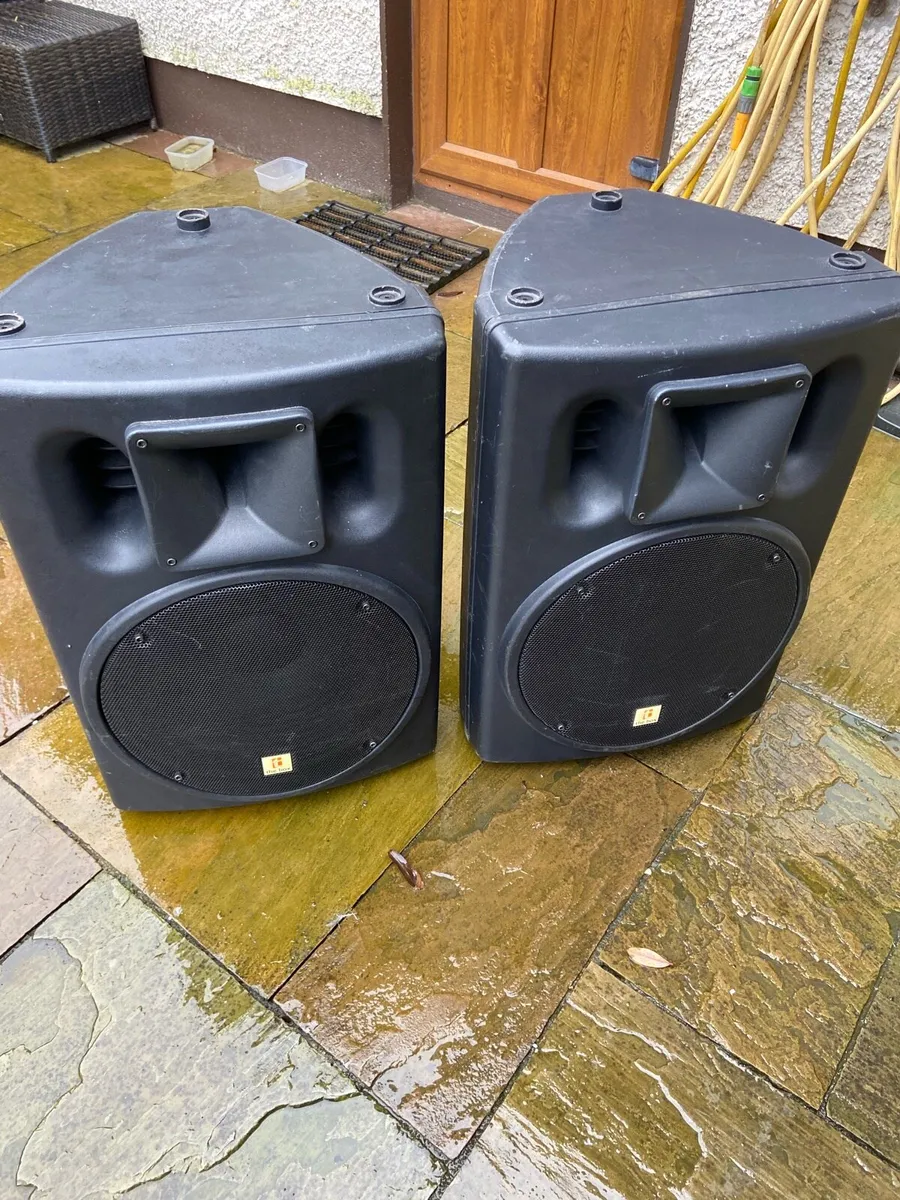 The  Box.  PA. 502. P. Speakers - Image 1