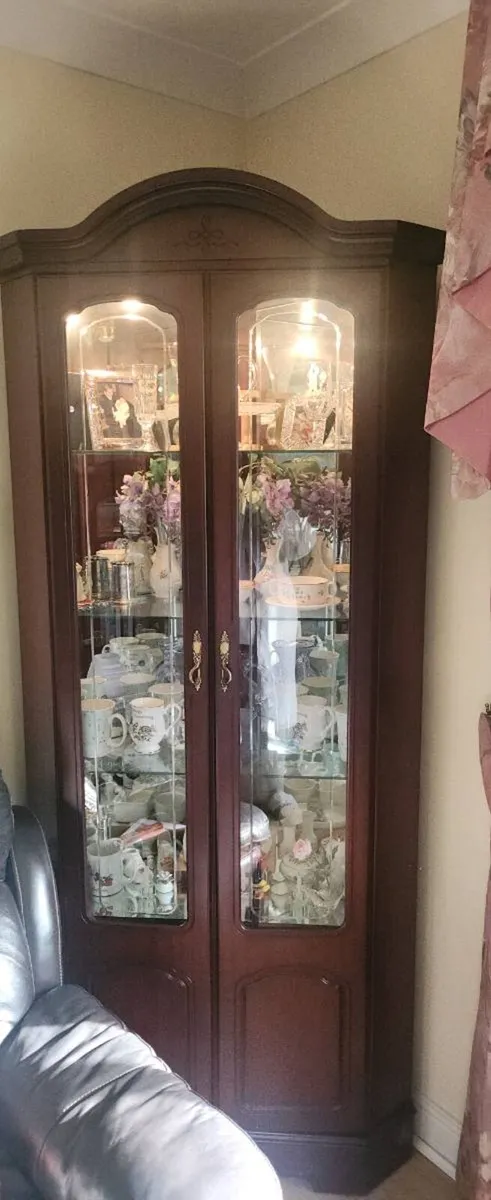 Corner Cabinets Mahogany x2 and Bookcase x1 - Image 2