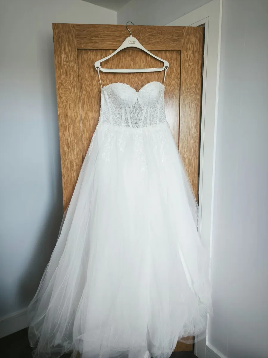 Wedding dress -Open to Negotiation - Image 4