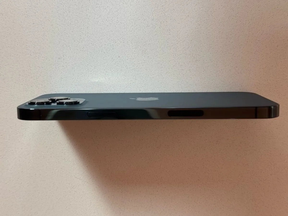 iPhone 12 Pro Max - Image 3