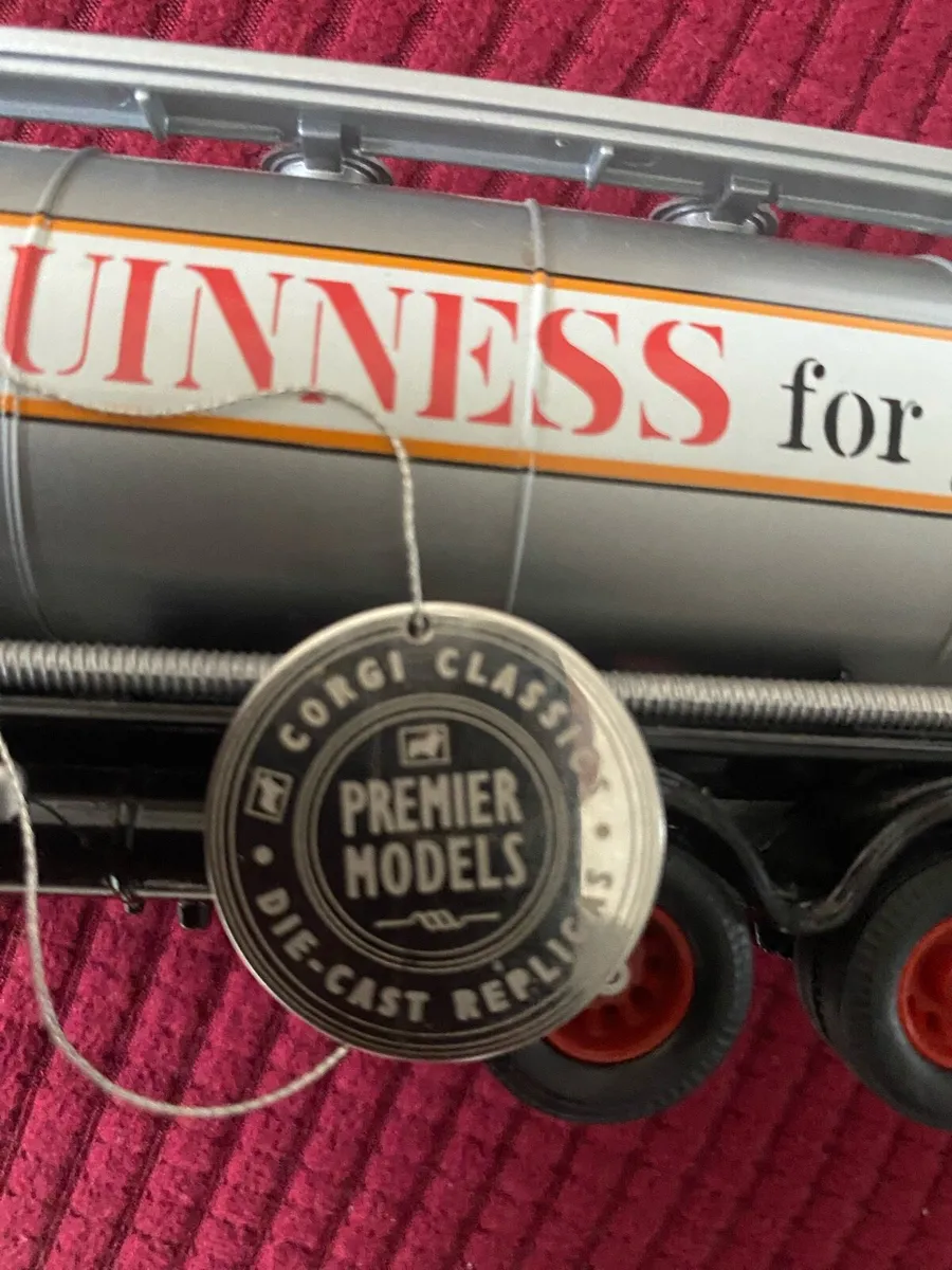 Limited Edition Corgi Guinness Tankard - Image 4