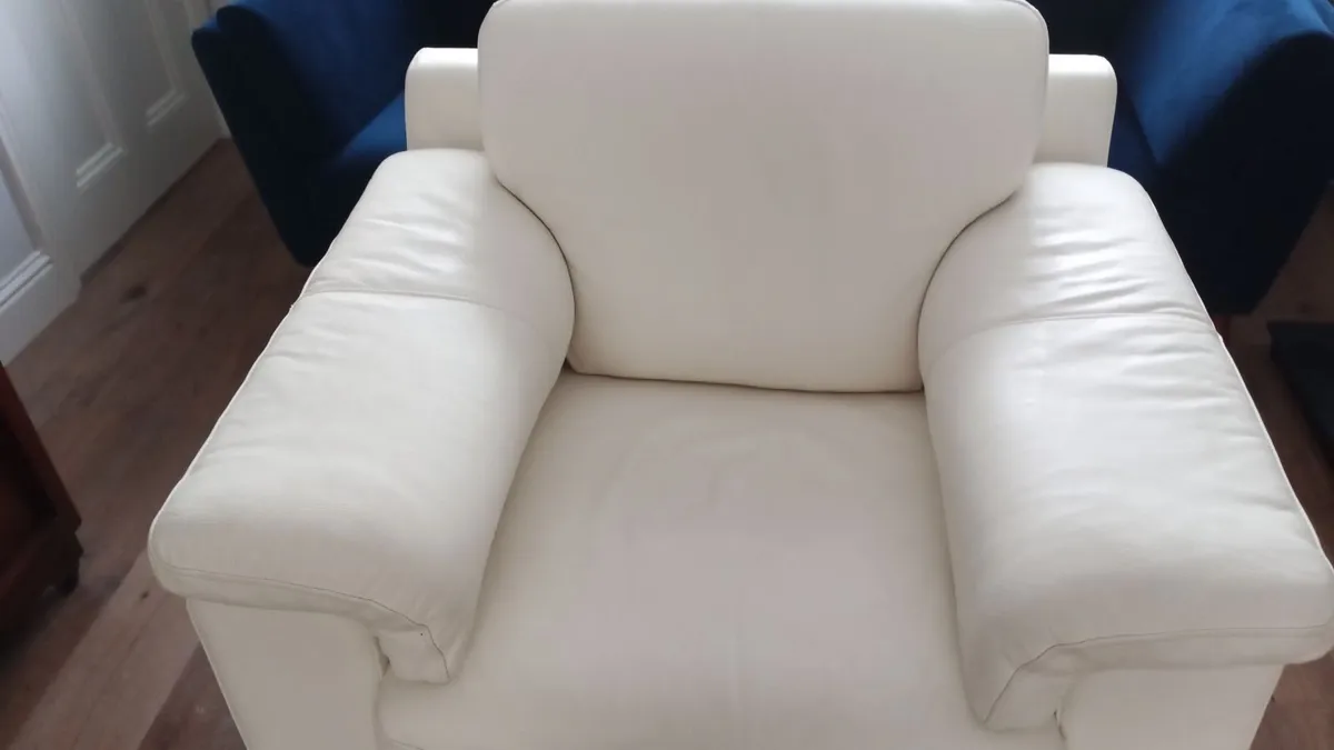 Leather chair - Image 3