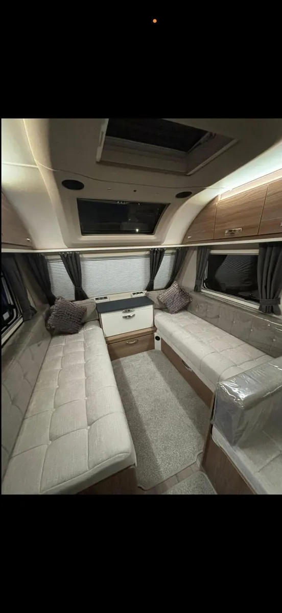 2023 Swift Award nightstar - Image 3