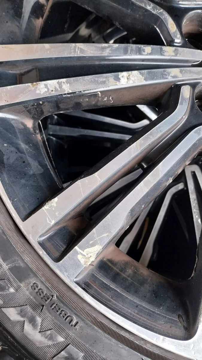 2016 Hyundai I40 18" Alloy Wheels Set 225/45R18 - Image 3