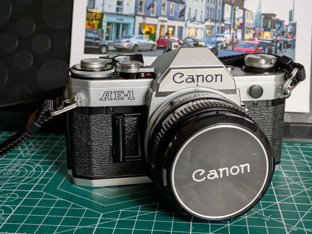 Canon AE-1 + 50mm 1.8 prime lens - Image 4