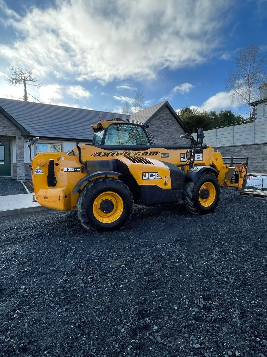 JCB 535-140  (2015) - Image 1