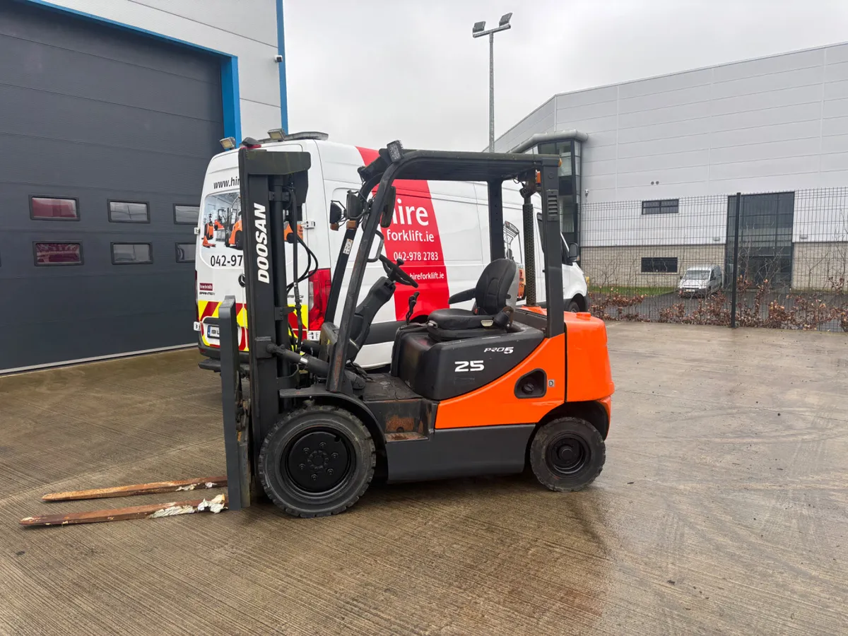 Doosan Forklifts - Image 2