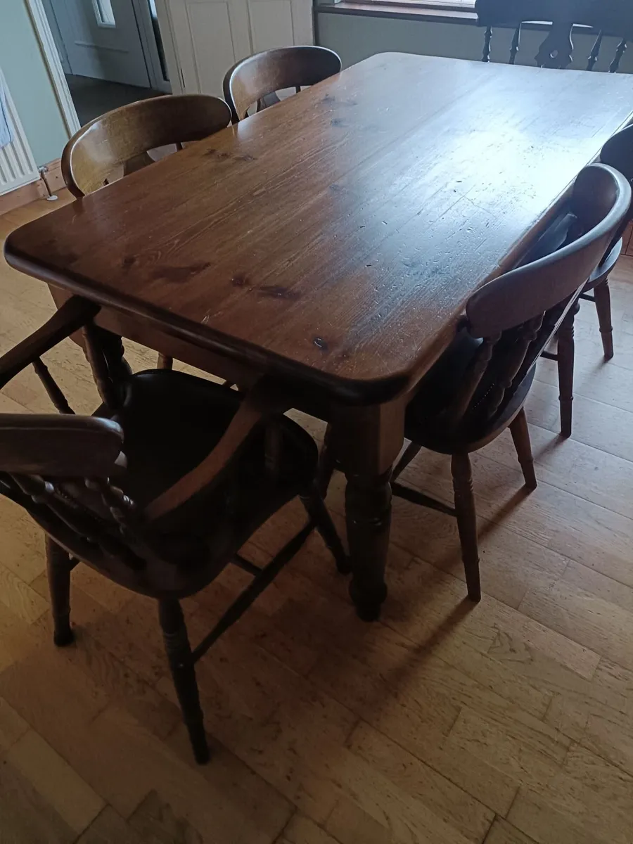 Solid wood kitchen table and chairs - Image 1
