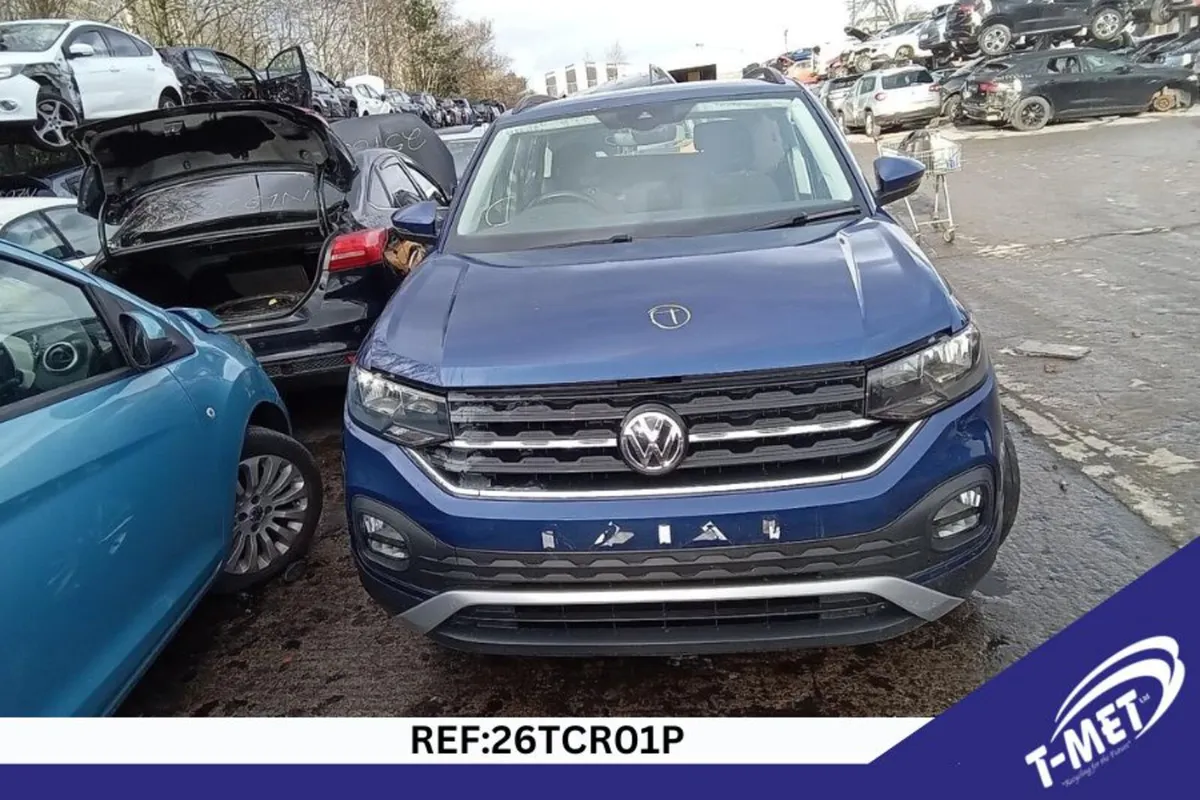 2020 VOLKSWAGEN T-CROSS BREAKING FOR PARTS - Image 2