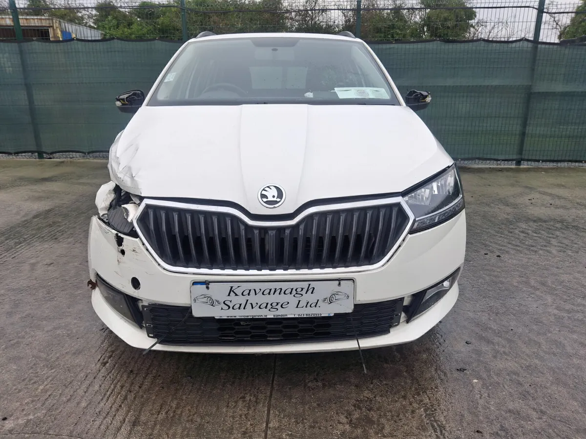 201 Skoda Fabia Ambition 1.0L Petrol - Image 1