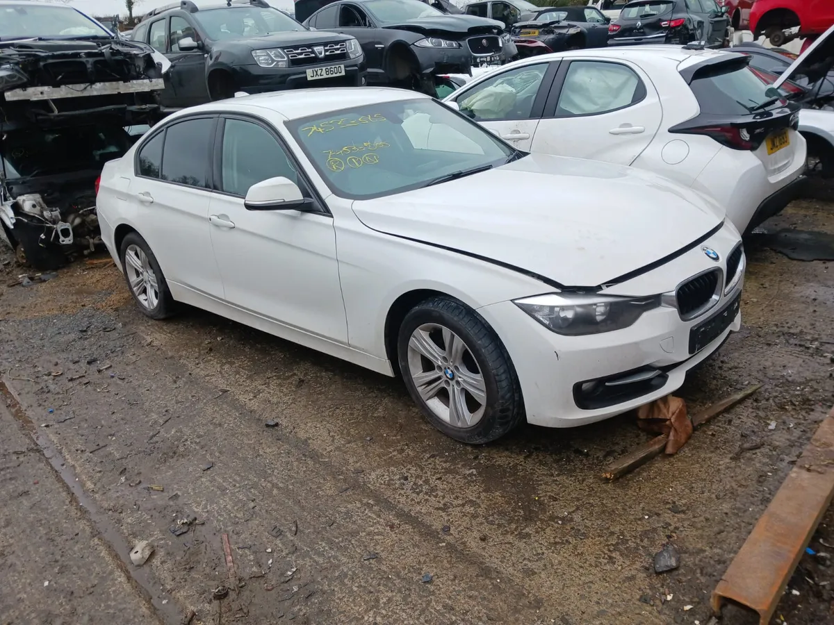 breaking 2013 BMW 316i - Image 1