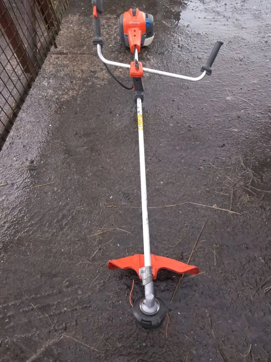 HUSQVARNA petrol strimmer - Image 1