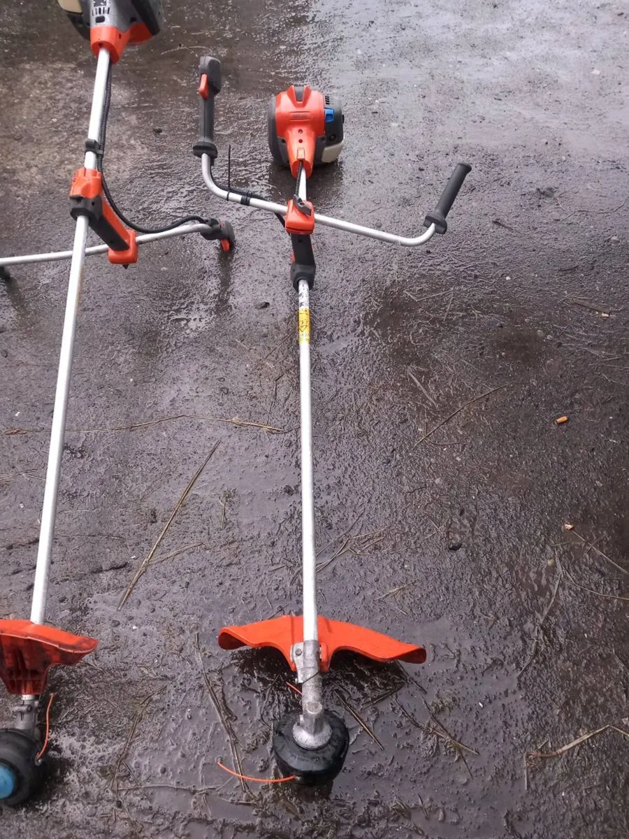 HUSQVARNA petrol strimmer - Image 4