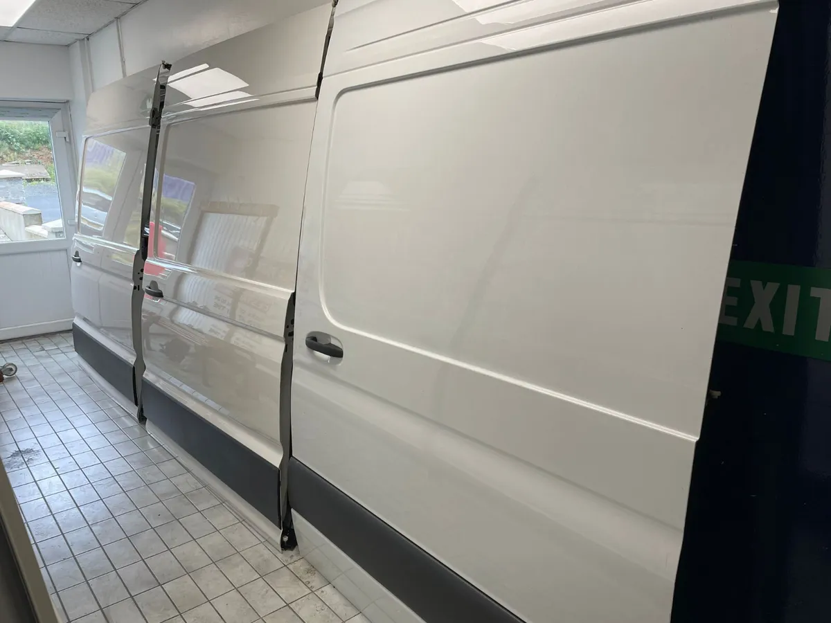 2017-2024 VW CRAFTER / MAN TGE PASSENGER SIDE DOOR - Image 2