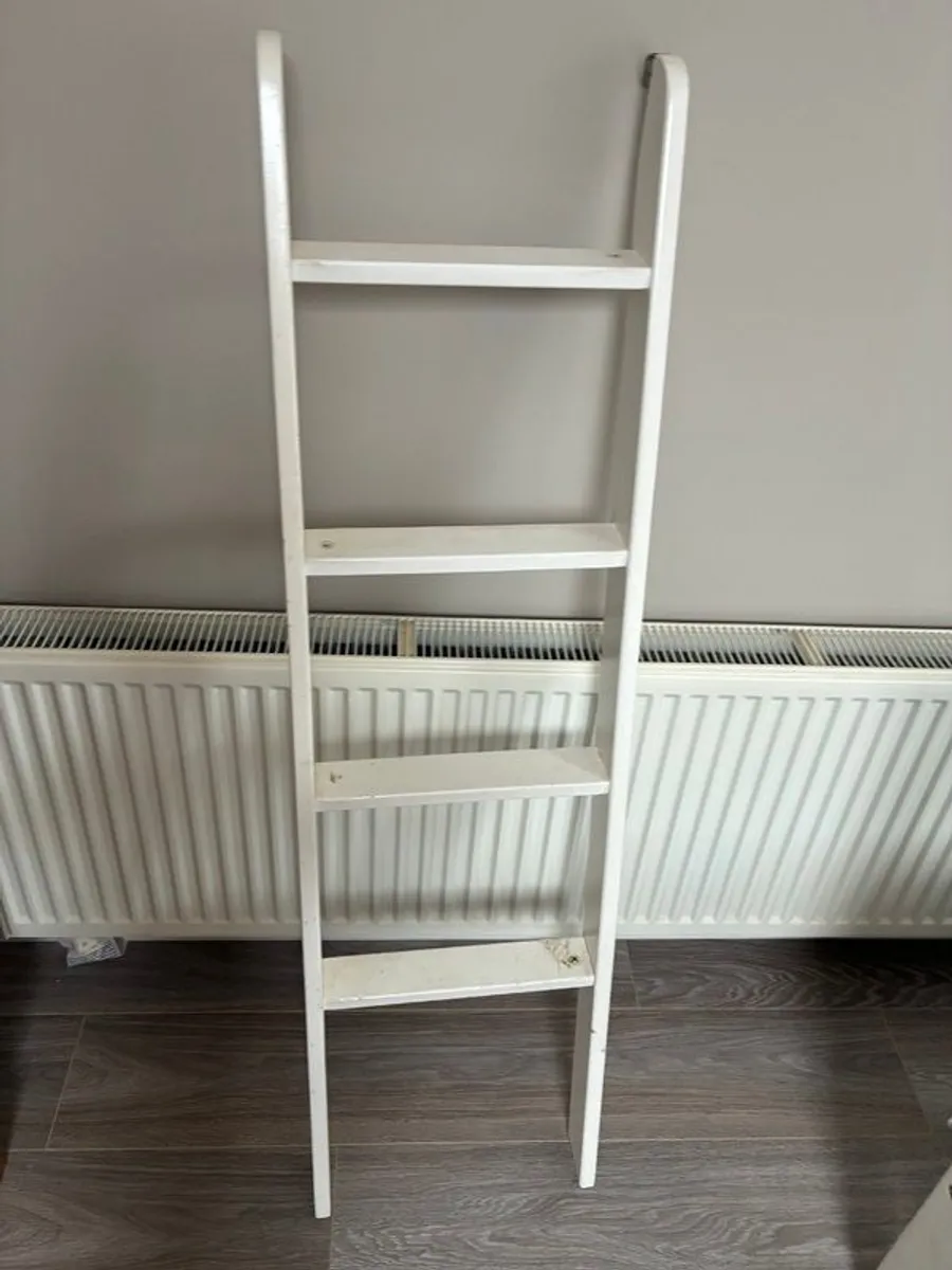 2 single white wooden beds - Image 4