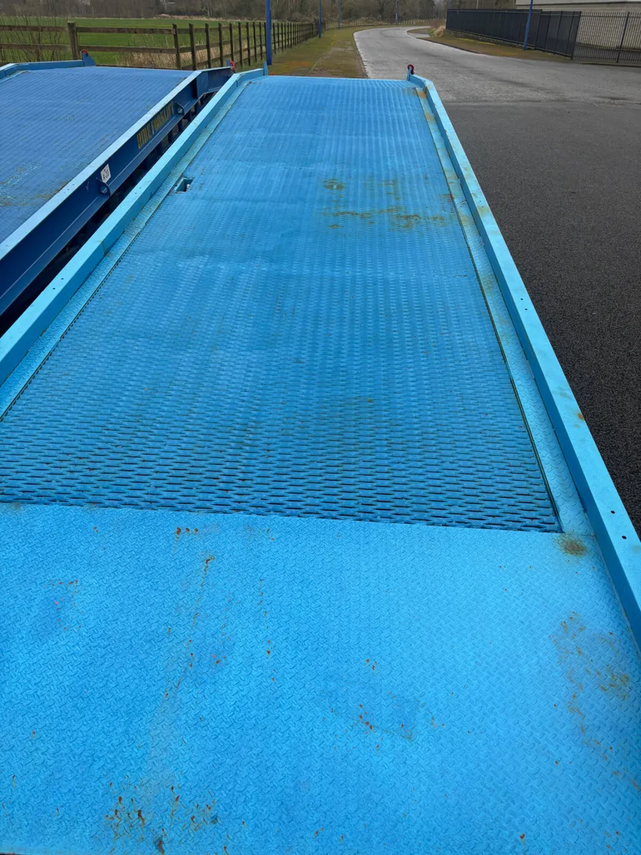 Mobile Forklift Loading ramps /Platform - Image 4
