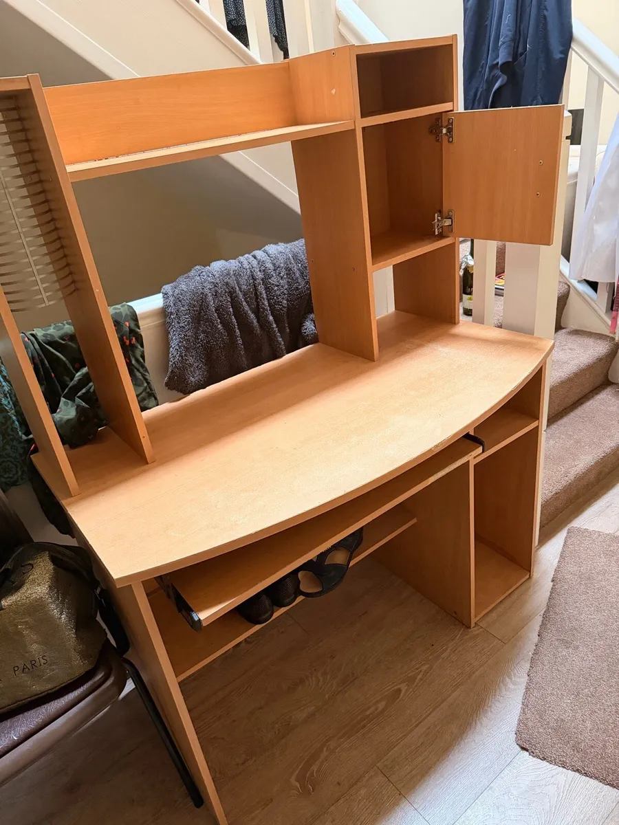 Computer desk - Image 3