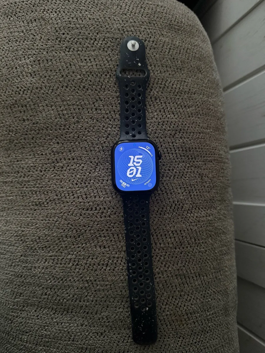 Apple Watch series 10 - Image 2