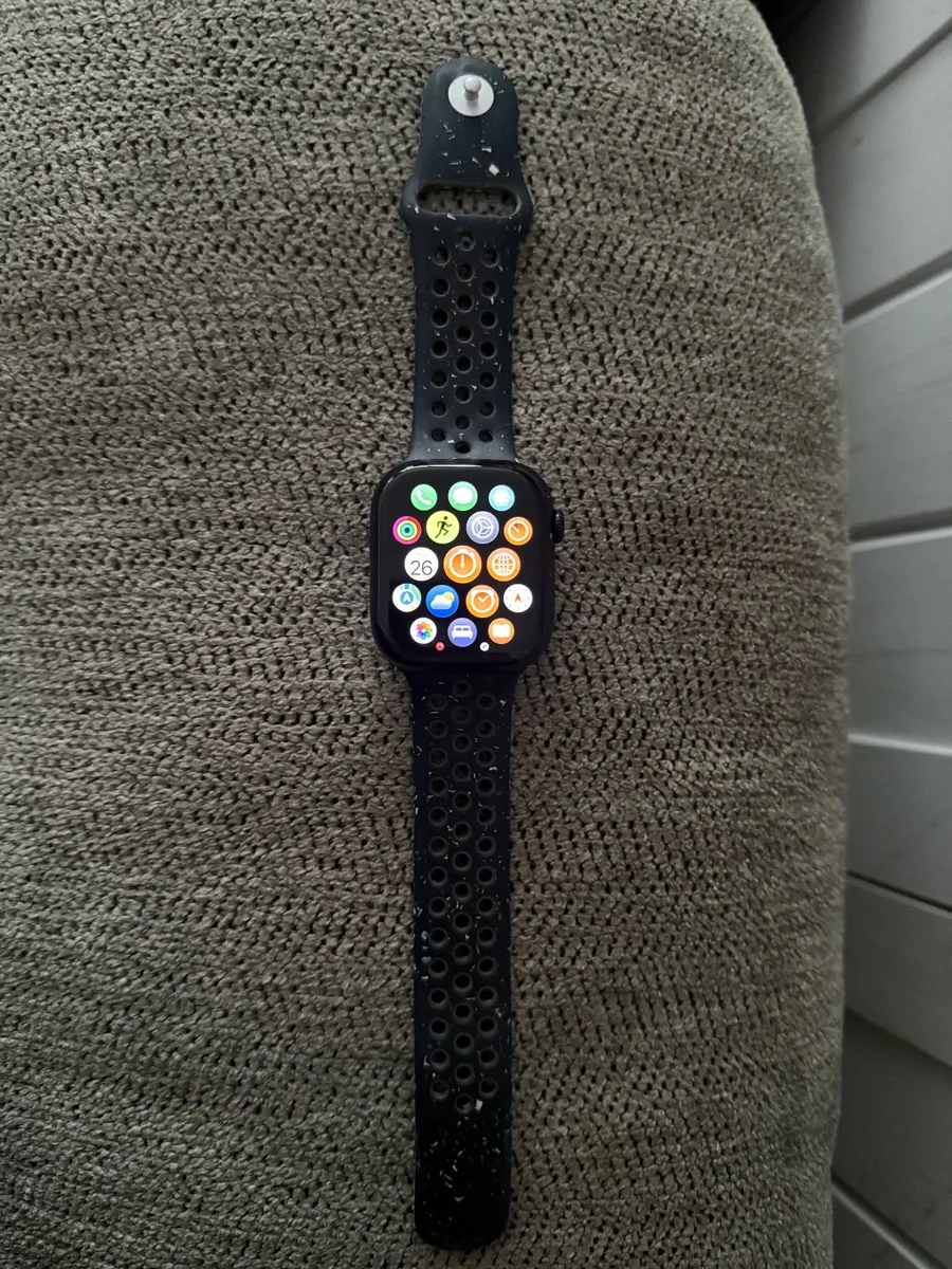 Apple Watch series 10 - Image 3
