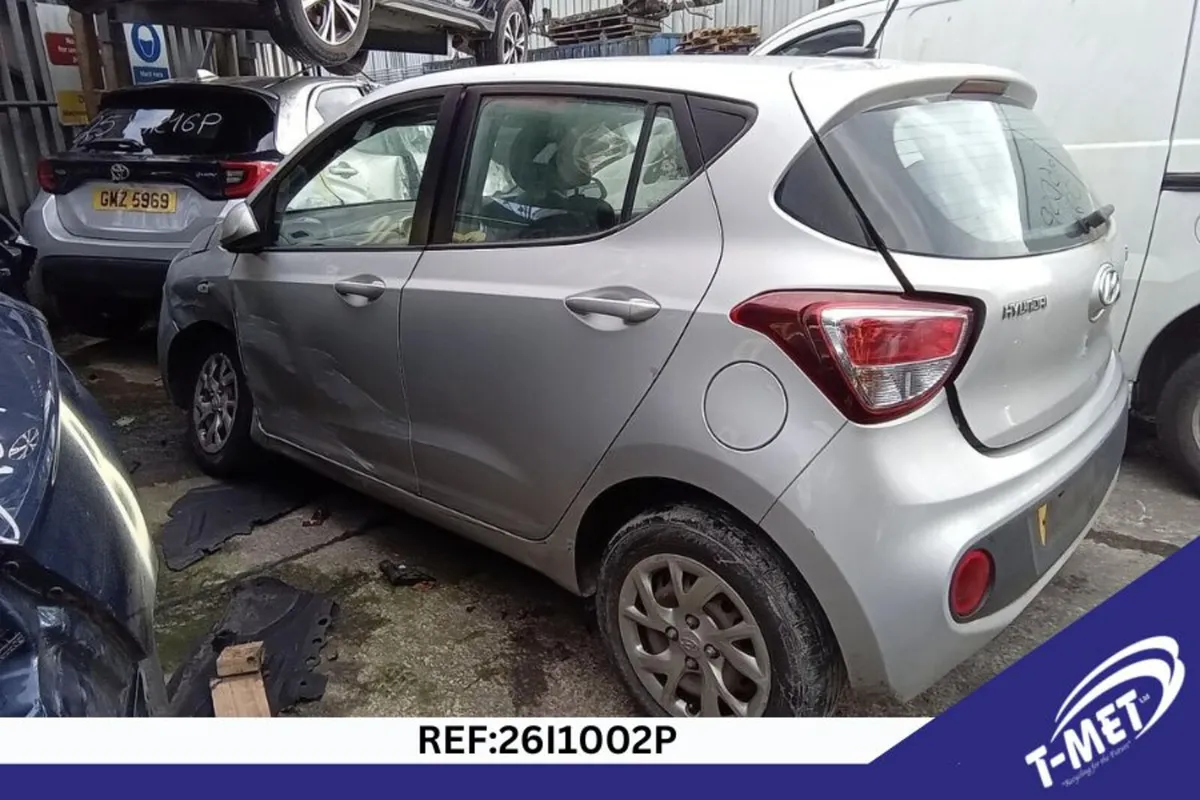 2018 HYUNDAI I10 BREAKING FOR PARTS - Image 4
