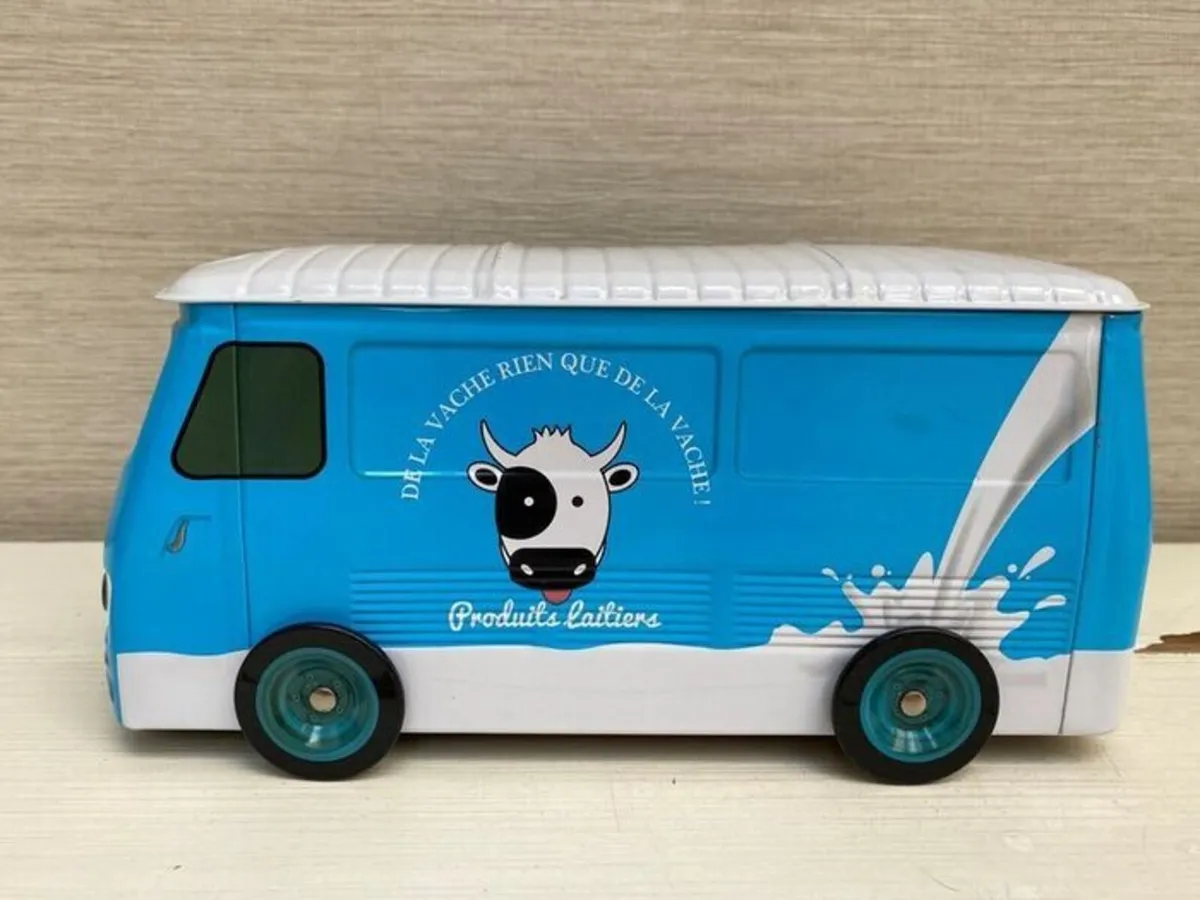 biscuit tin - Image 1