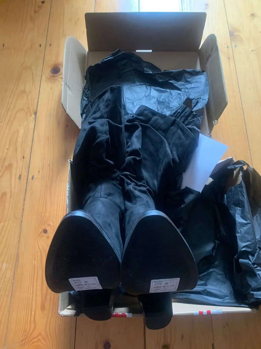 Wide Fit Slouch Black Knee Boots - Image 2