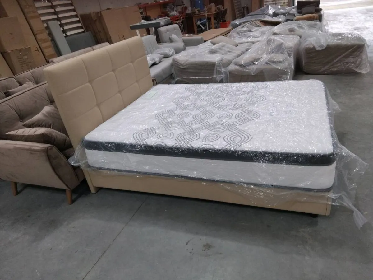 Selection of mattresses - Image 3