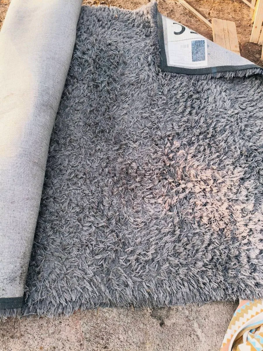Beautiful charcoal rug large 40 Euro - Image 4