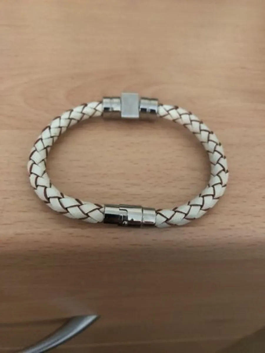 Sand braided vegan bracelet - Image 2